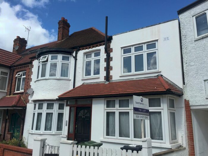 3 Bedroom Flat To Rent In Claverdale Road, Brixton, London, SW2