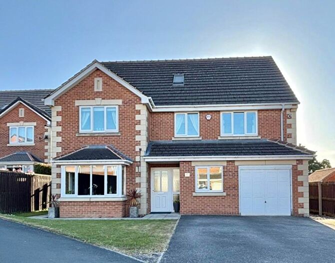 5 Bedroom Detached House For Sale In Woodvale Close, Higham, Barnsley, S75