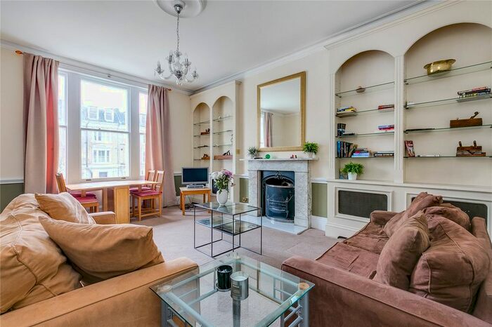2 Bedroom Flat To Rent In Elsham Road, London, W14