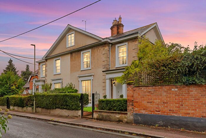 5 Bedroom Semi Detached House For Sale In Reading Road, Wallingford, OX10