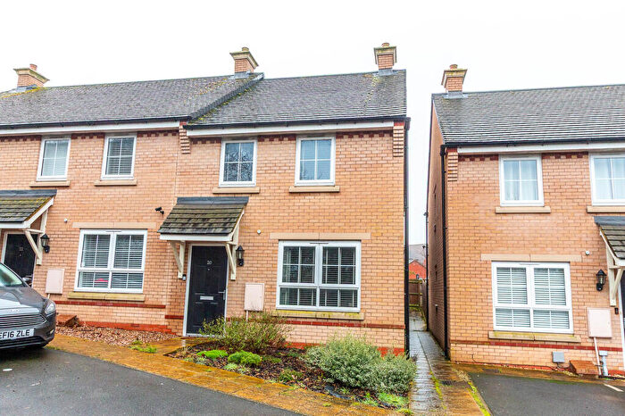 3 Bedroom End Of Terrace House For Sale In Dove Close, Higham Ferrers, NN10