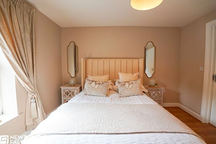 2 Bedroom Flat For Sale In Carolgate Court, Retford, DN22