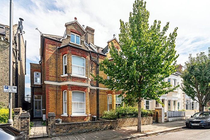 1 Bedroom Flat To Rent In Santos Road, London, SW18