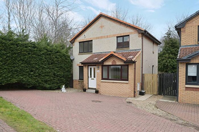 4 Bedroom Detached House For Sale In Carnbee Park, Liberton, Edinburgh, EH16
