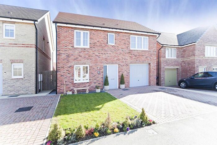 4 Bedroom Detached House For Sale In High Grange Way, Wingate, TS28