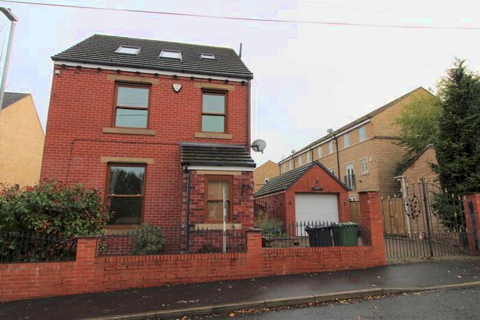 3 Bedroom Detached House To Rent In Fenay Bridge Road, Fenay Bridge, Huddersfield, HD8