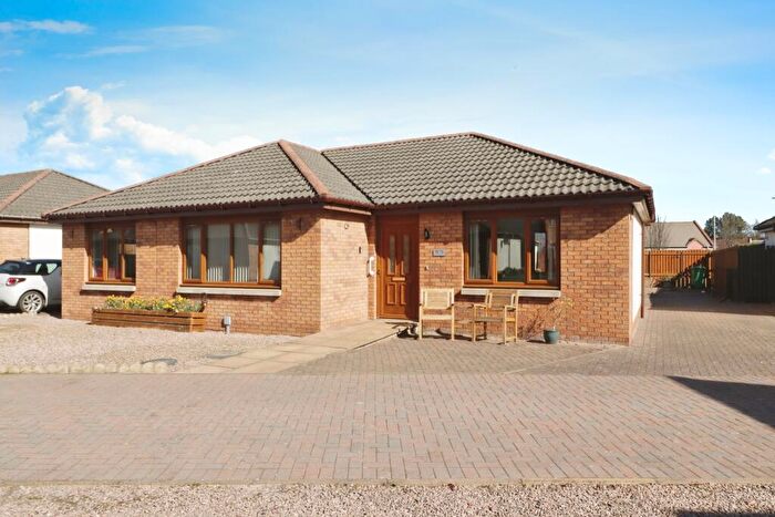 3 Bedroom Bungalow For Sale In Newton Place, East Wemyss, Kirkcaldy, Fife, KY1