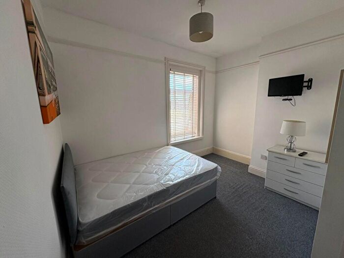 1 Bedroom Property To Rent In Wimborne Road, Poole, BH15