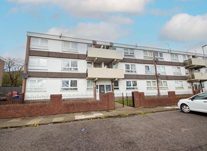 2 Bedroom Flats For Sale In B Shaws Road, Belfast, BT11