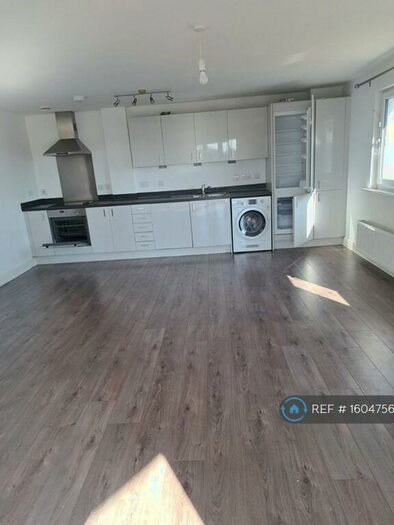 2 Bedroom Flat To Rent In Hawksbill Way, Peterborough, PE2