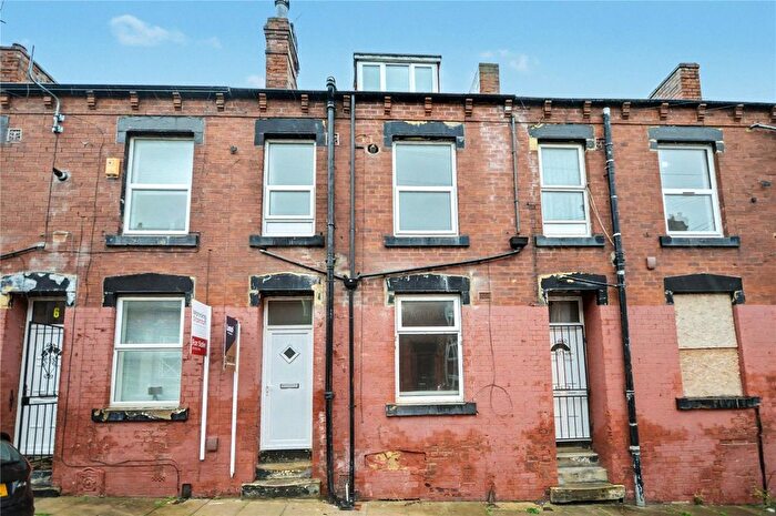 2 Bedroom Terraced House For Sale In Upper Woodview Place, Leeds, West Yorkshire, LS11