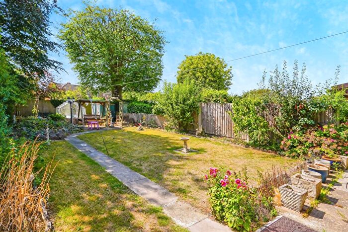 5 Bedroom Semi-Detached House For Sale In Edwin Road, Didcot, OX11