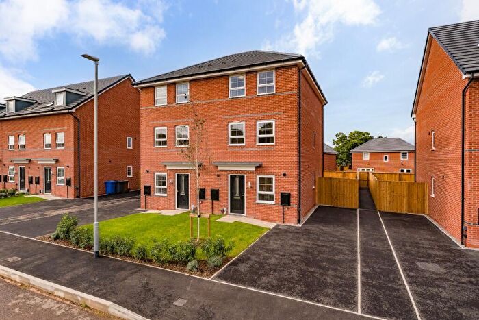 3 Bedroom Semi-Detached House To Rent In Uxbridge Crescent, Stoke-on-Trent, Staffordshire, ST4