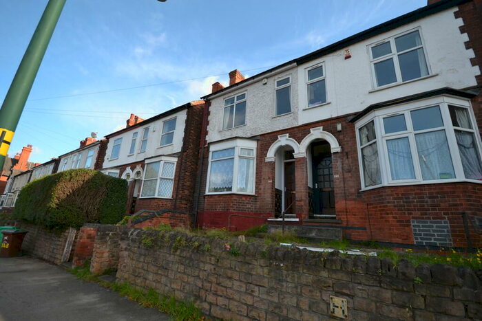 4 Bedroom Detached House To Rent In Lenton Boulevard, Lenton, NG7