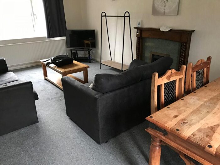 5 Bedroom Detached House To Rent In Lincoln Bishop // Large Bed House // Sep, LN2