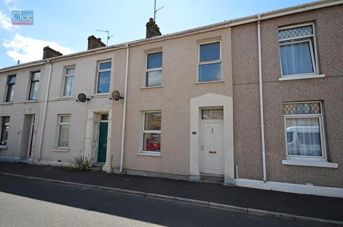 3 Bedroom Terraced House To Rent In Woodend Road, Llanelli, Carms., SA15