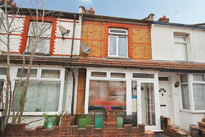 2 Bedroom Terraced House To Rent In Cecil Street, Watford, WD24