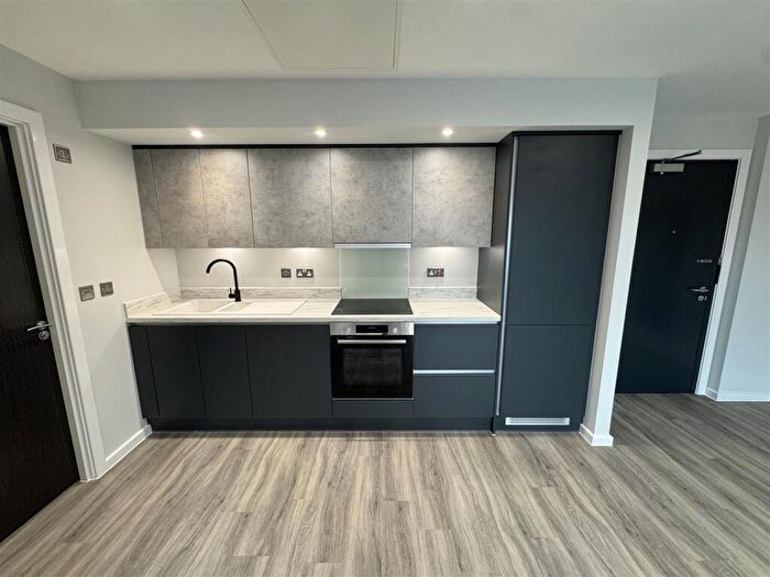 1 Bedroom Apartment To Rent In Caversham Road, Reading, RG1