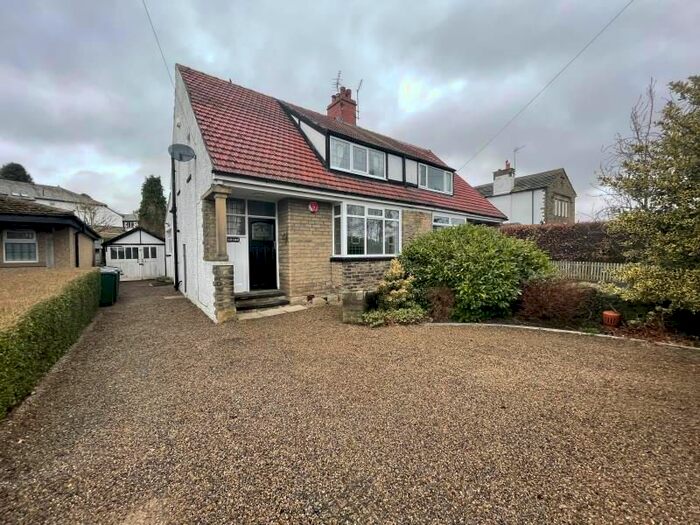 3 Bedroom Semi-Detached House To Rent In Otley Road, Eldwick, Bingley, West Yorkshire, BD16