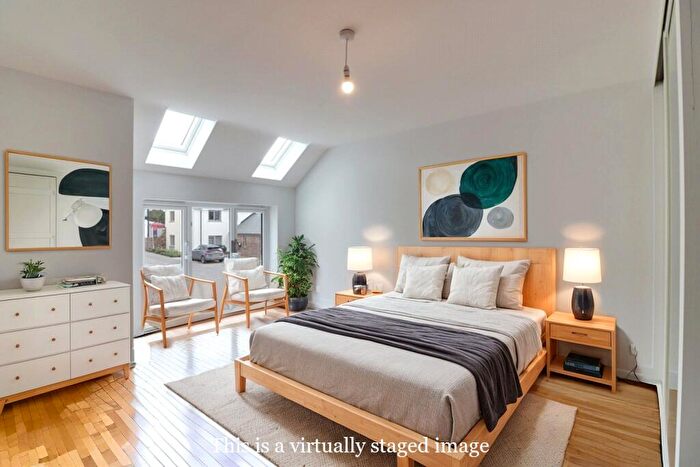 4 Bedroom Semi Detached House For Sale In Market Gardens, Torrington, Devon, EX38