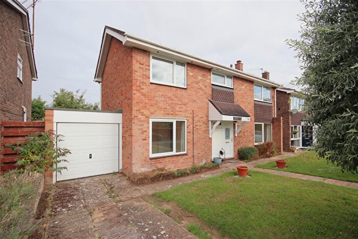 4 Bedroom Property To Rent In Cedar Walk, Bottisham, CB25