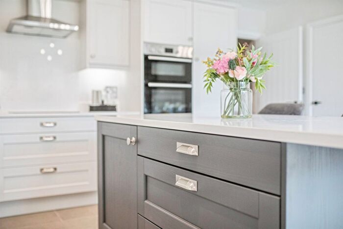 4 Bedroom Link Detached House For Sale In The Orchard, Kedington, Haverhill, CB9