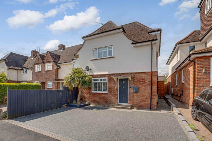 4 Bedroom Semi-Detached House For Sale In Trinity Avenue, Marlow, SL7