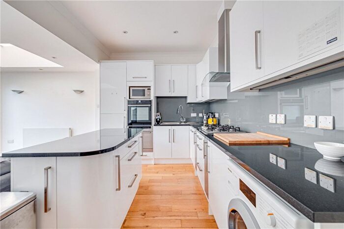 3 Bedroom Terraced House For Sale In Brookwood Road, London, SW18