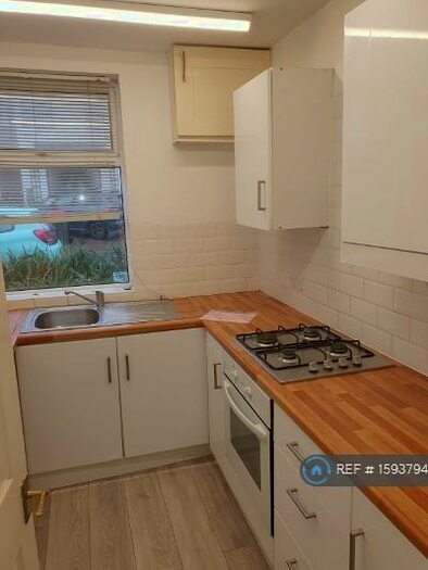 2 Bedroom Bungalow To Rent In Whitstable, Whitstable, CT5