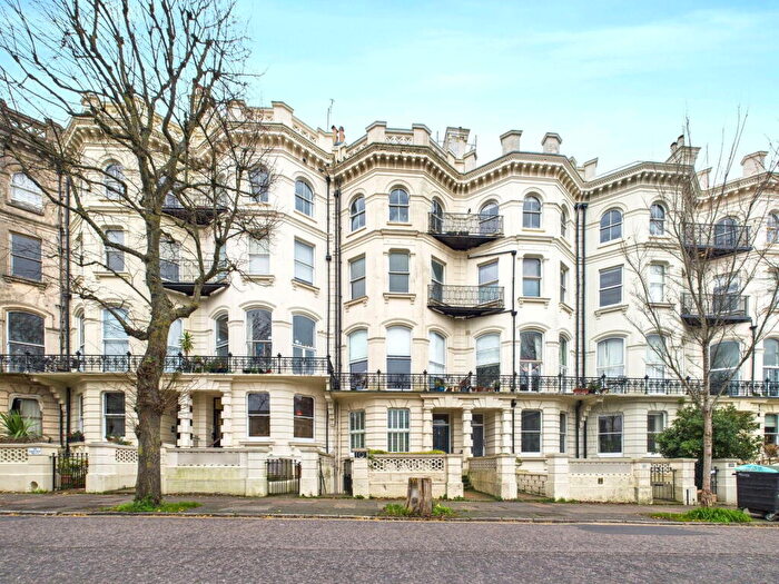 2 Bedroom Flat For Sale In Denmark Terrace, Brighton, BN1