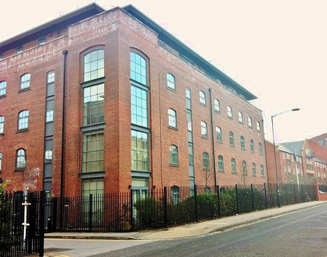 2 Bedroom Apartment To Rent In Home Development, Manchester City Centre, M1