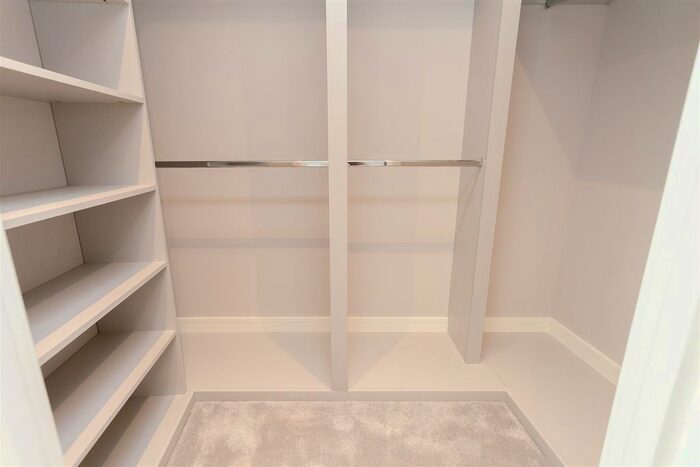 2 Bedroom Flat To Rent In Chislehurst Road, Bickley, Bromley, BR7