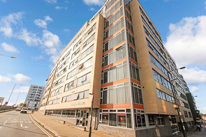 2 Bedroom Flat To Rent In College Road, Roxborough Heights College Road, HA1