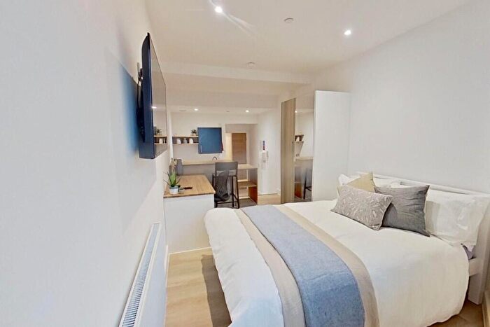 1 Bedroom Flat To Rent In Mansfield Road, Nottingham, NG1