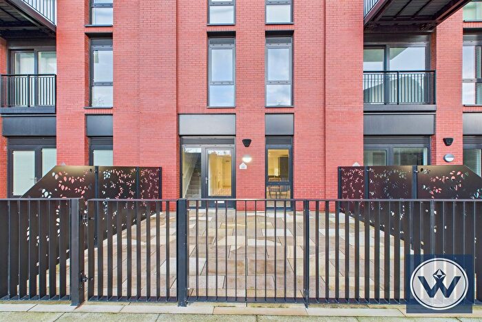 2 Bedroom Detached House To Rent In Shale Lane, M5