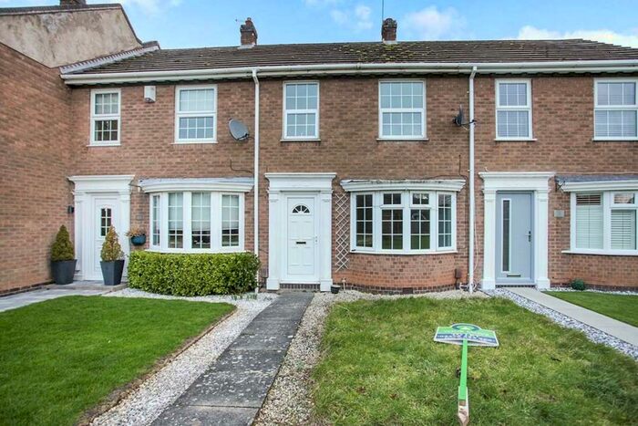 2 Bedroom Terraced House To Rent In Pangbourne Close, Nuneaton, Warwickshire, CV11