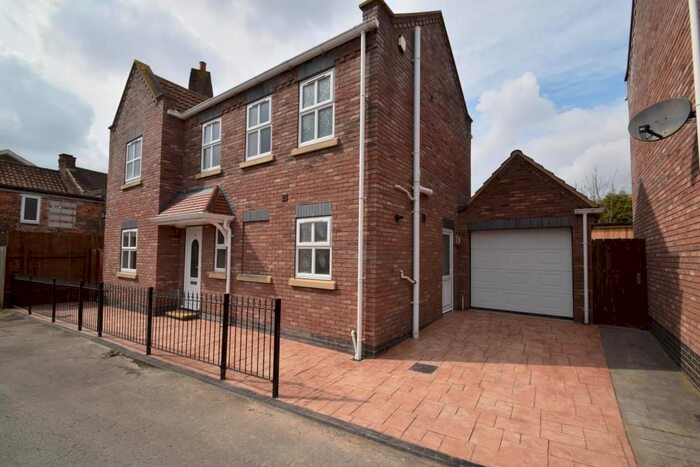 4 Bedroom Detached House To Rent In Holly Mount, Church Street, Sutton, Hull, HU7
