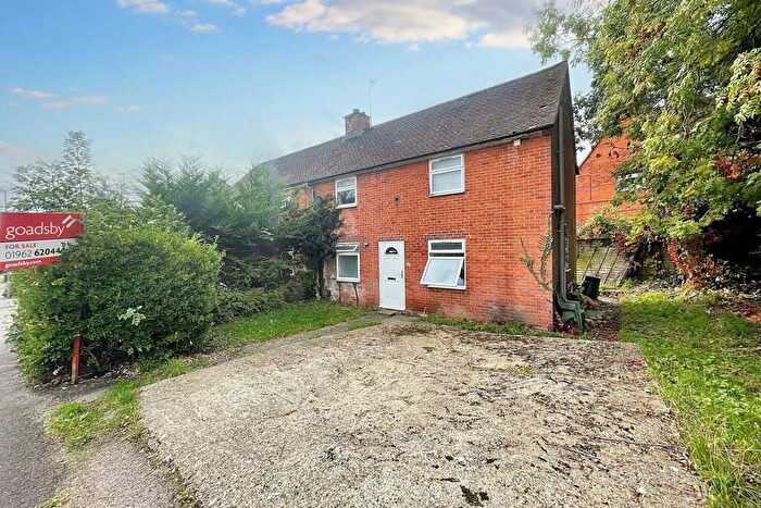 3 Bedroom Semi-Detached House For Sale In Stanmore, SO22