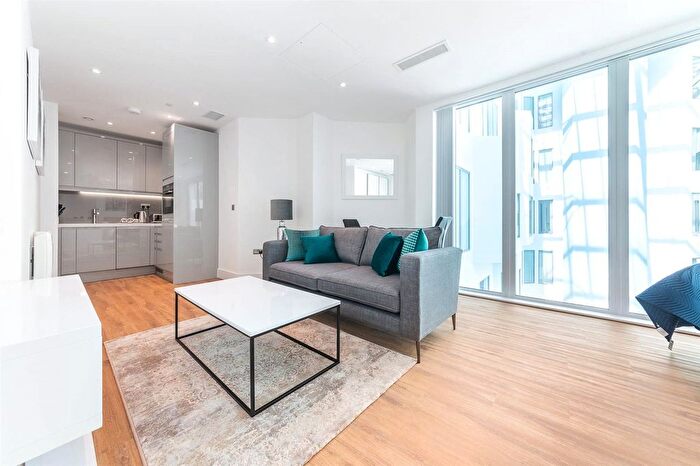 Studio To Rent In Westgate House, London, W5