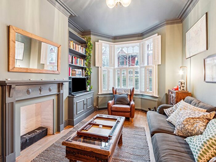 4 Bedroom End Of Terrace House To Rent In Mount Road, London, SW19