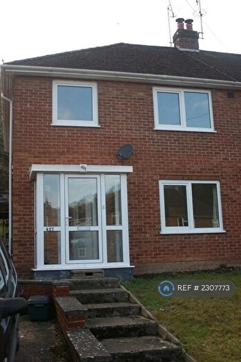 3 Bedroom Semi-Detached House To Rent In Micklefield Road, High Wycombe, HP13