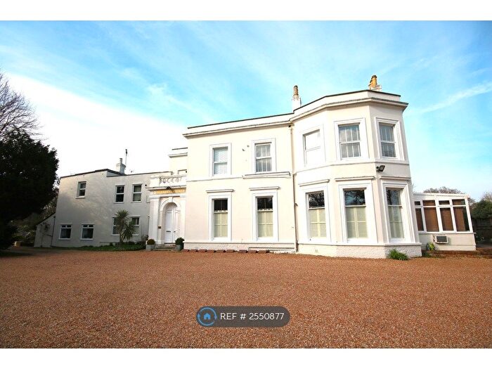 2 Bedroom Flat To Rent In Courtenay House, Dunkirk, Faversham, ME13