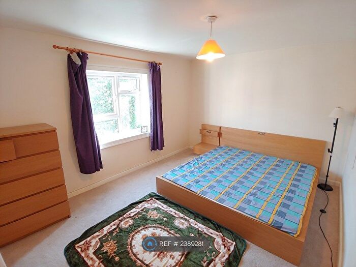 3 Bedroom Flat To Rent In Canynge House, Bristol, BS1