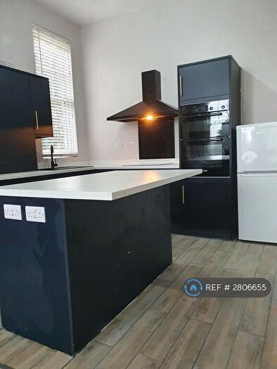 1 Bedroom Flat To Rent In Forest Road West, Nottingham, NG7