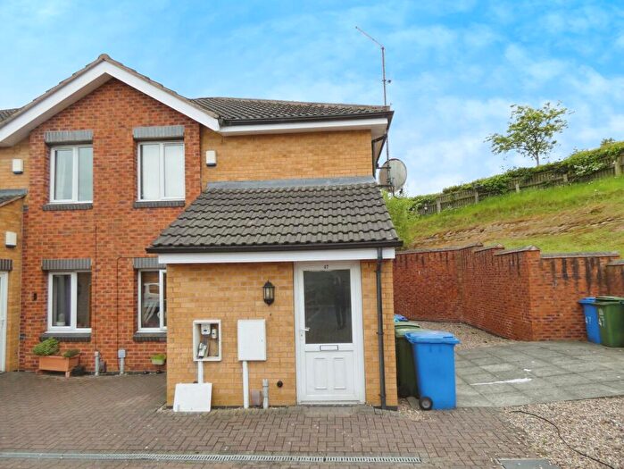 1 Bedroom Apartment To Rent In Birkland Street, Mansfield, NG18