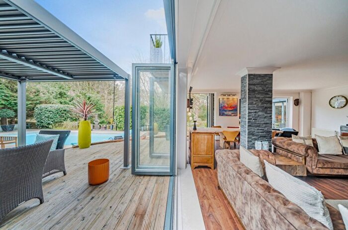 5 Bedroom Detached House To Rent In Hadrian Way, Chilworth, Southampton, Hampshire, SO16