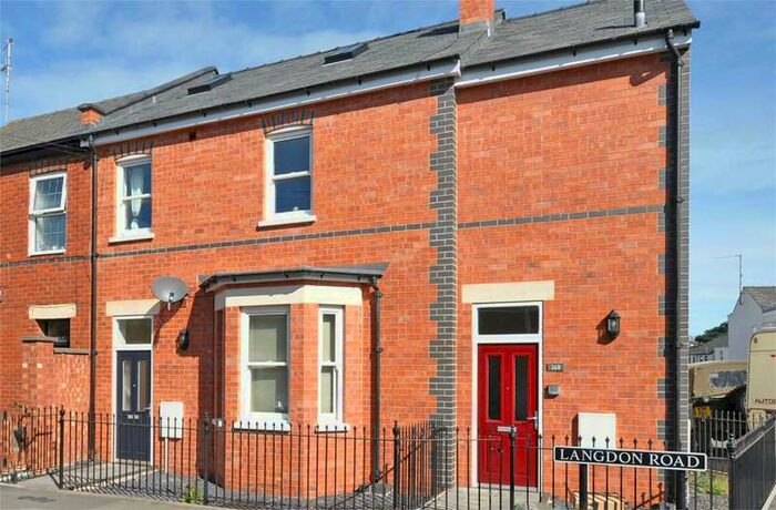 1 Bedroom Flat To Rent In Leckhampton, Cheltenham, Gloucestershire, GL53