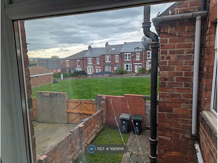 2 Bedroom Flat To Rent In Ravensworth Street, Wallsend, NE28