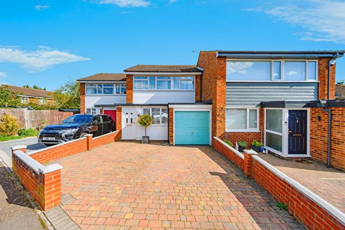 3 Bedroom Terraced House For Sale In Bronte Crescent, Hemel Hempstead, HP2