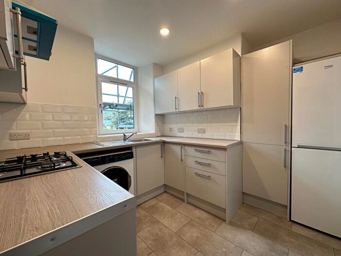 4 Bedroom Link Detached House To Rent In Kirn Brae, Dunoon, PA23